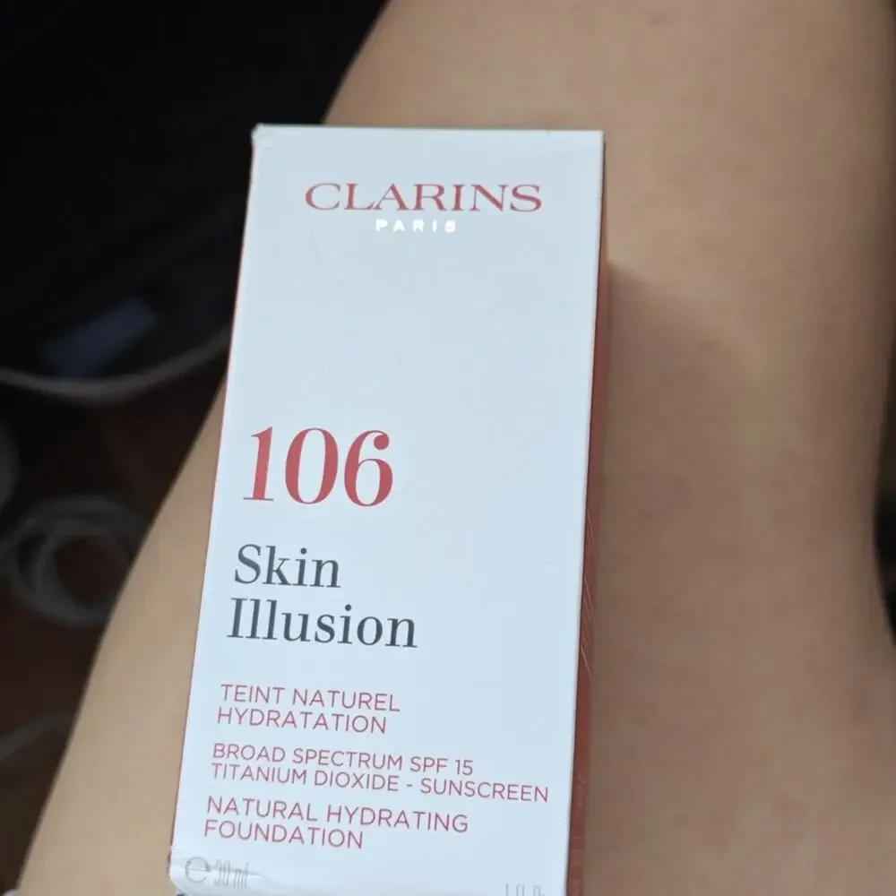 Clarins Skin Illusion Full Coverage Fluid Foundation 106 Vanilla NIB SmudgeProof